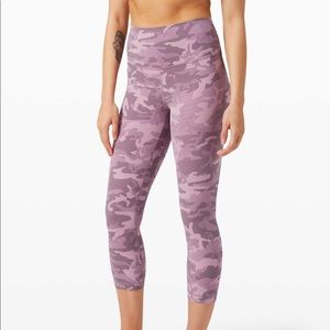 lululemon align crop || pink camo